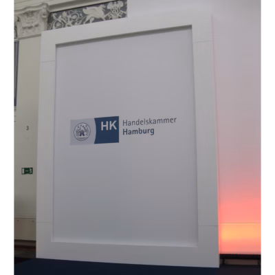 Digitaldruck für Logorahmen – Zubehör mieten bei Unique Event Rental Hamburg