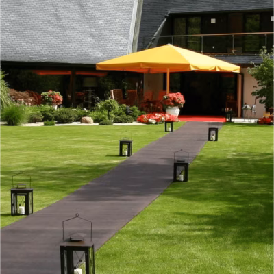 Holzplattenweg – Bodenbeläge mieten bei Unique Event Rental Hamburg