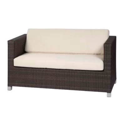 Sofa Havanna in cremefarbene Kissen – Sofas mieten bei Unique Event Rental Hamburg