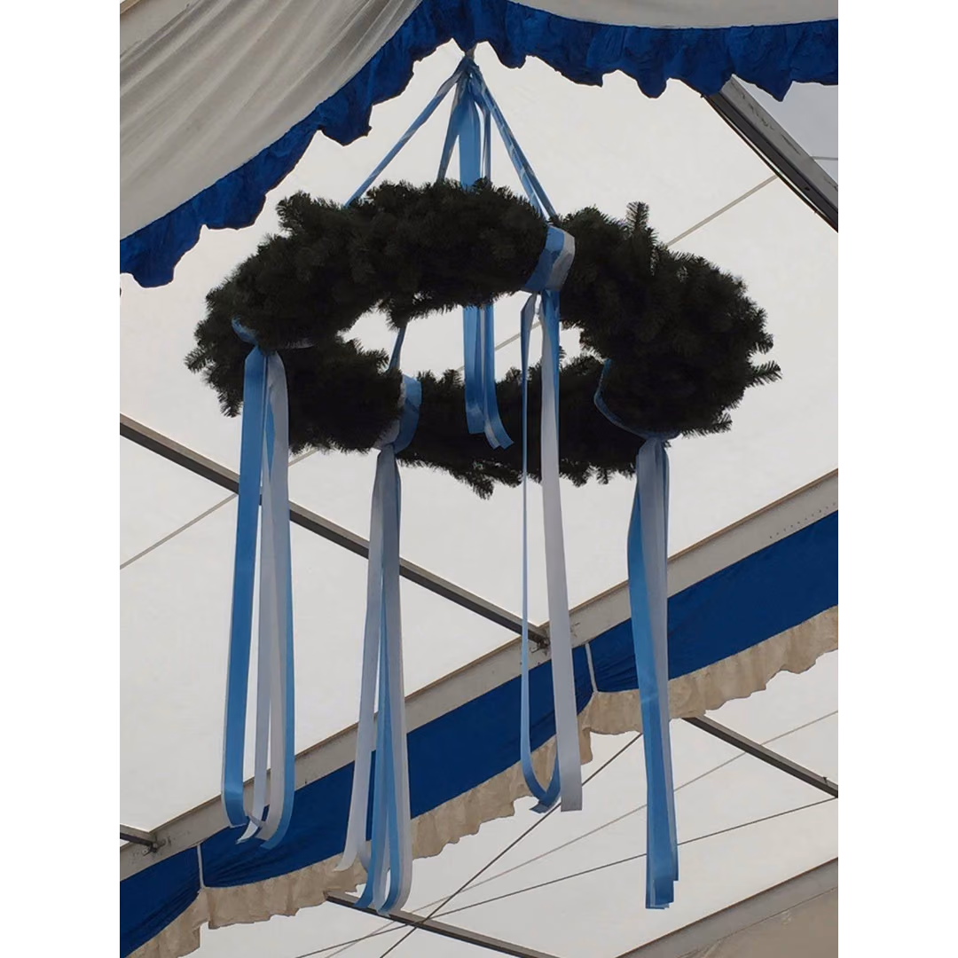 Oktoberfestkranz mieten bei Unique Event Rental Hamburg