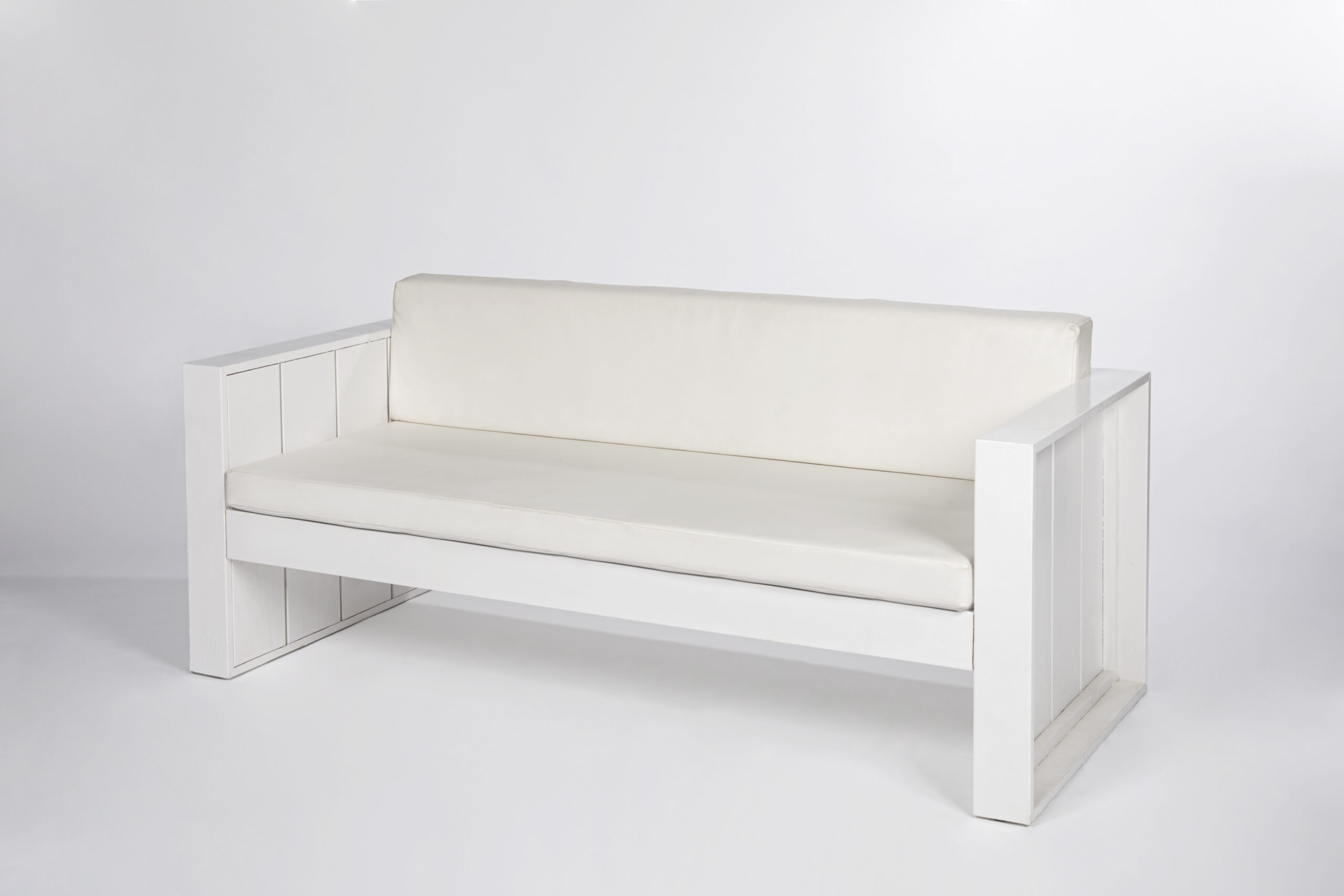 Sylt WHITE Sofa 3-Sitzer mit weißem Holzrahmen und Kunstlederpolstern