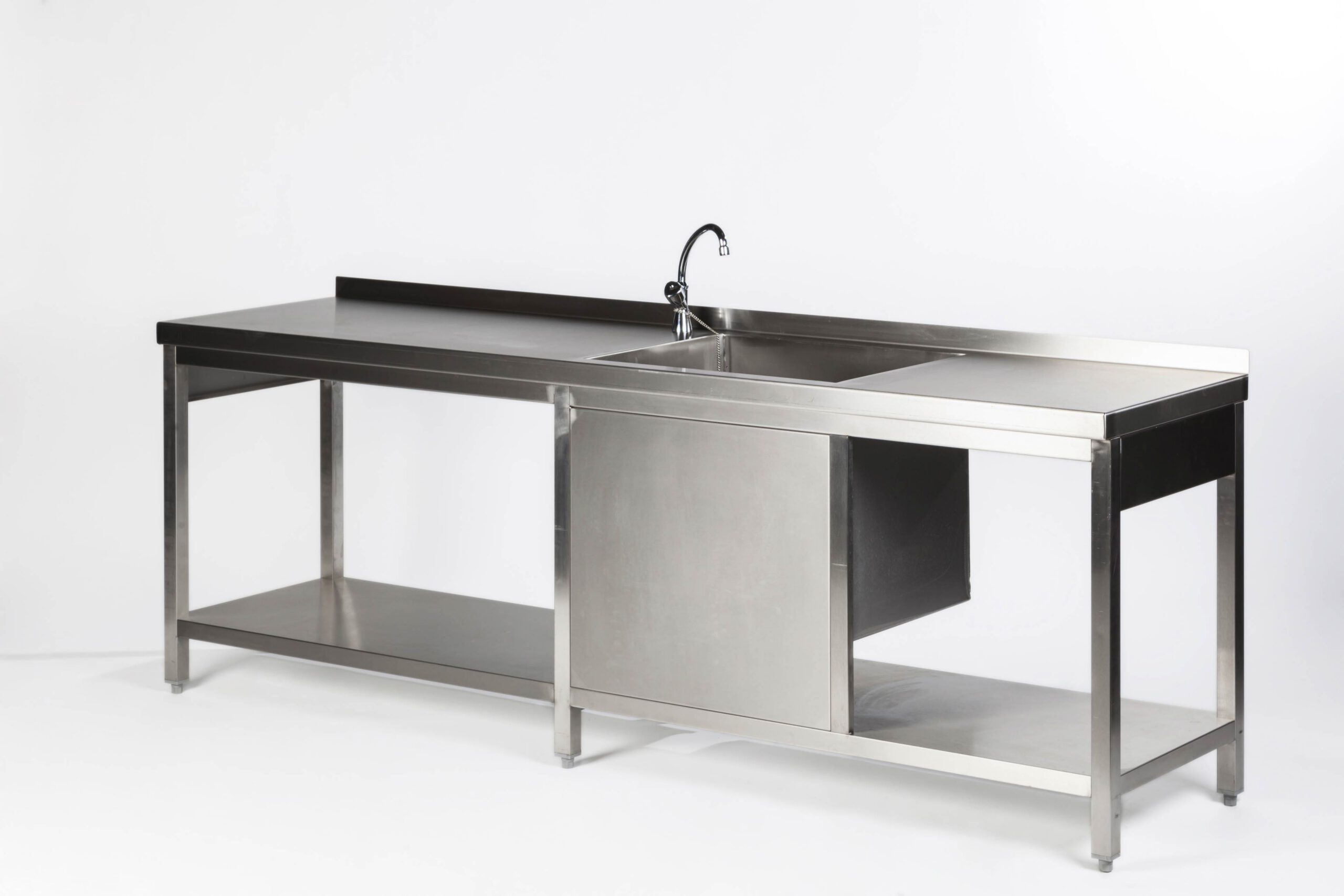 Spültisch Edelstahl mit Spülbecken, Armatur und Unterablagen